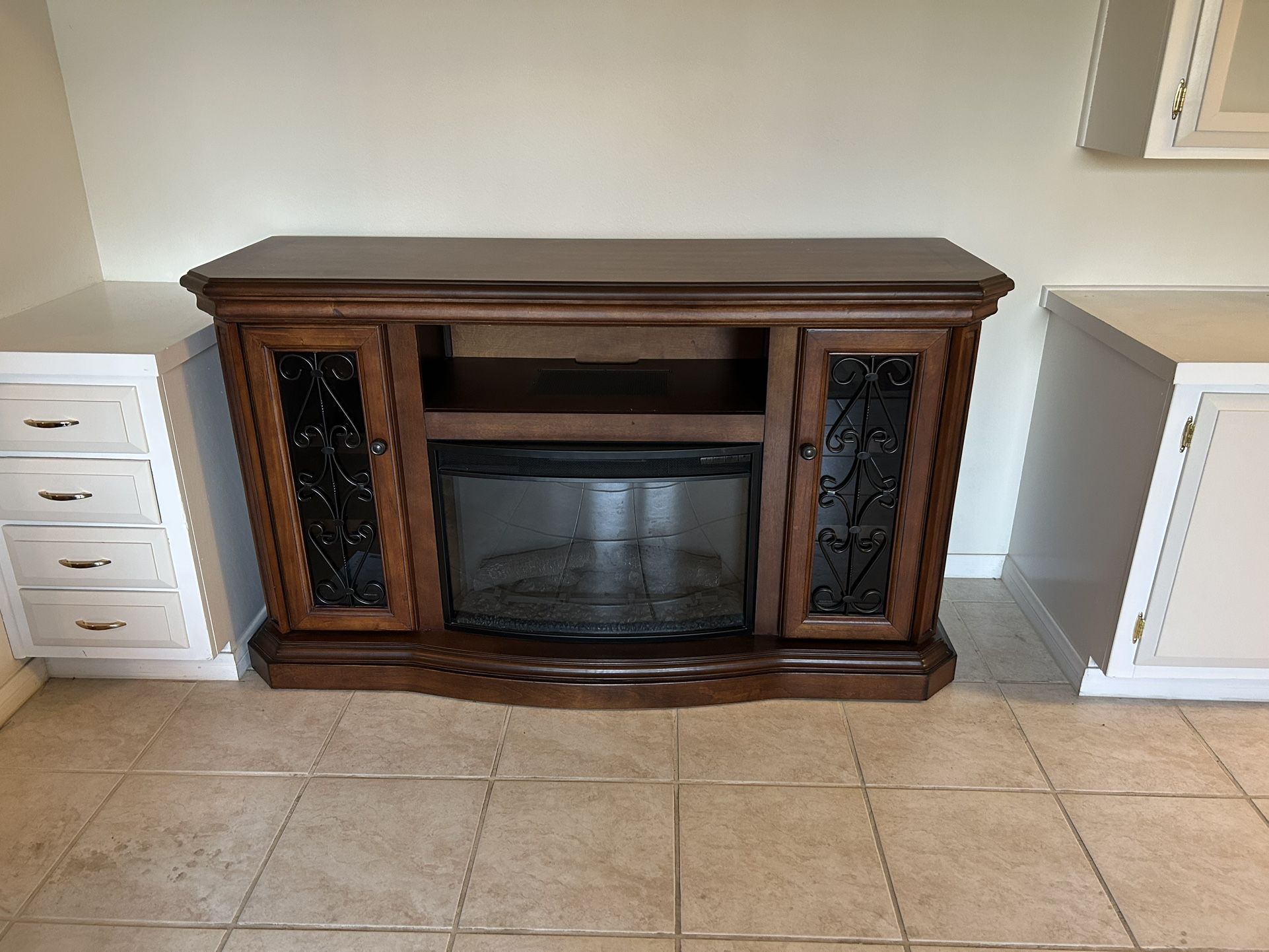 Electric Fireplace & Media Mantel Allen & Roth