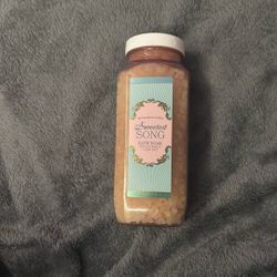 Bath & BodyWorks bath soak 