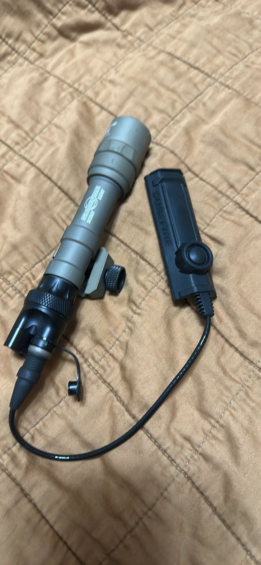 Surefire Scout Flashlight With Pressure Pad