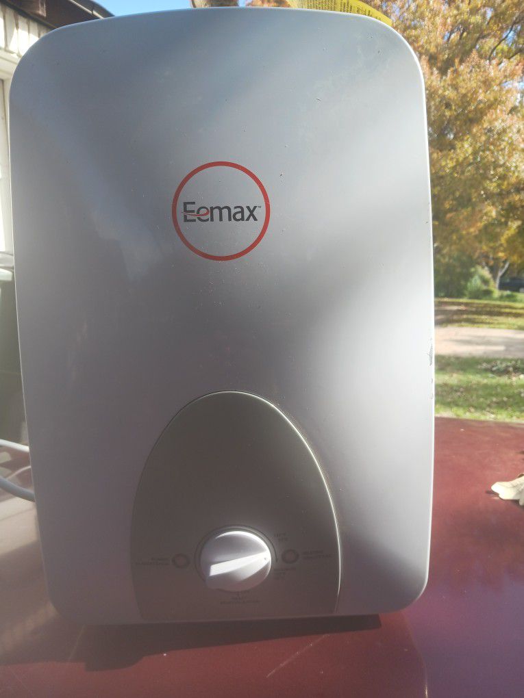 Eemax water Heater 2.5 Gallon 120V