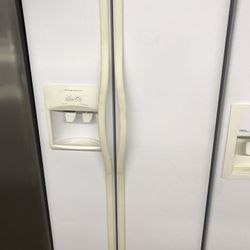 Frigidaire Refrigerator S/S White