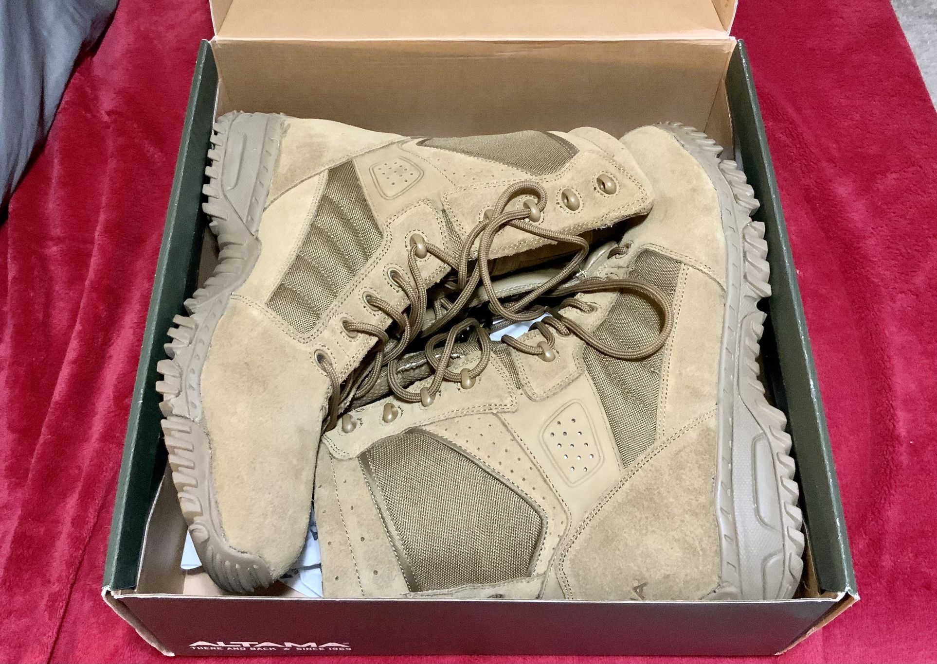 Size 15 Altama® Foxhound SR 8" Boots