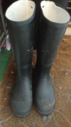 Men's size 9 north side rubber boots