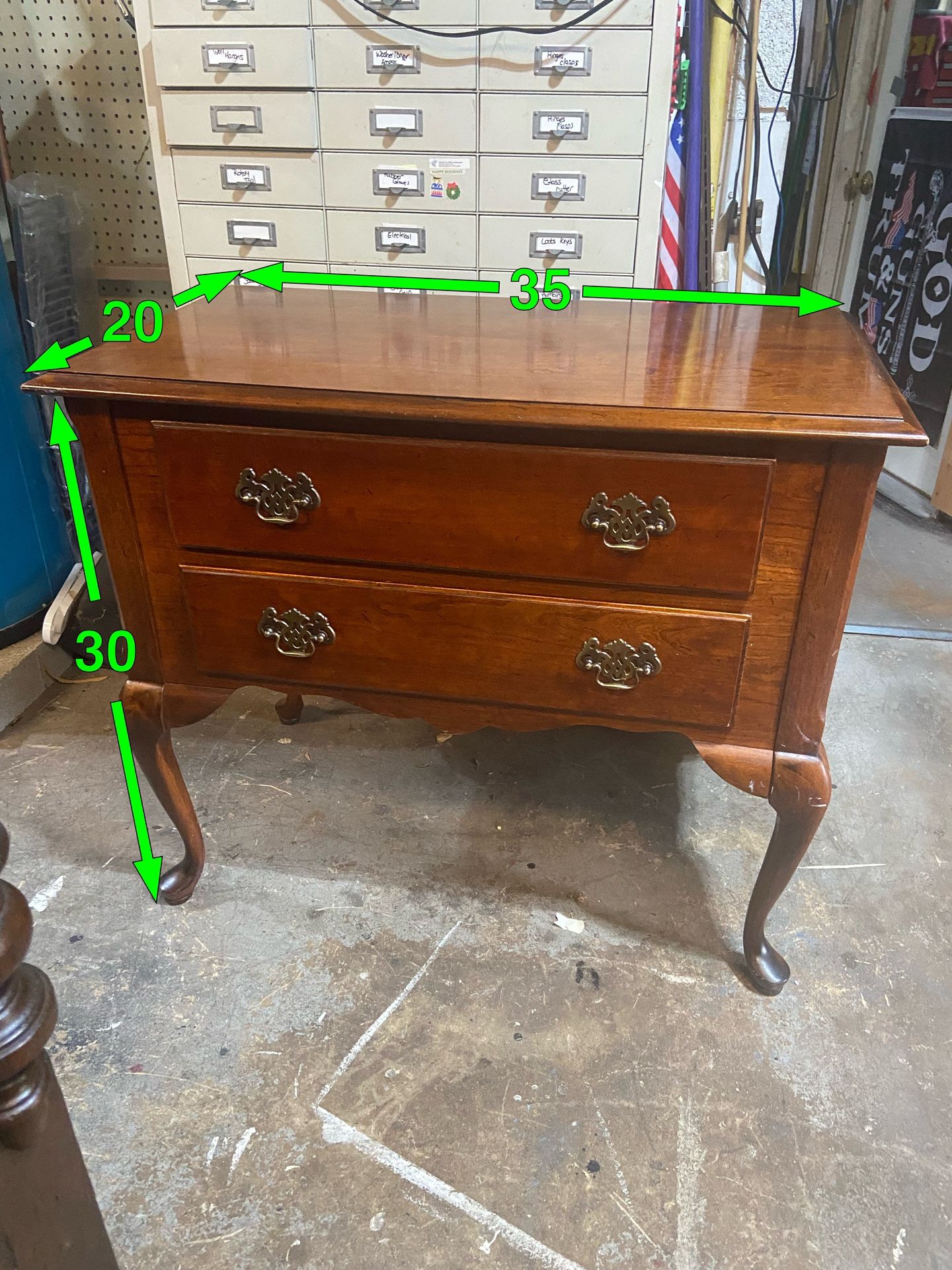 2 Drawer Lowboy Dresser