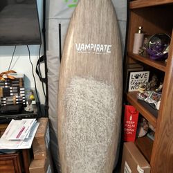 Surfboard vampirate 5’4” 
