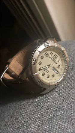 Timex Mens Expedition Metal Field watch.