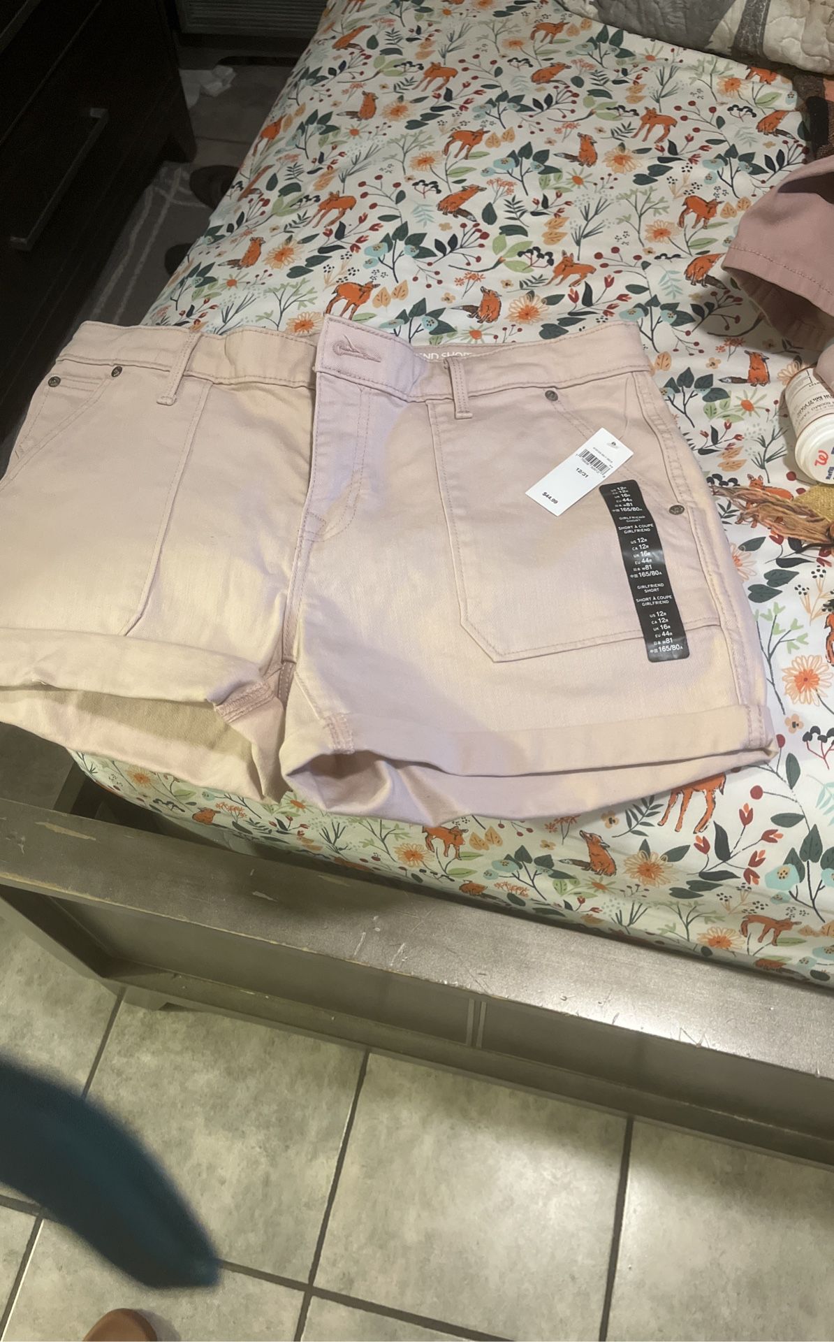 Shorts Size 12  R $$5.00