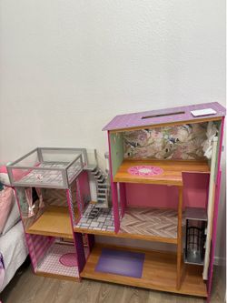 DIY dollhouse