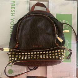 Michael Kors Medium Backpack 
