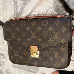 Louis Vuitton Pochette Métis for Sale in La Mirada, CA - OfferUp