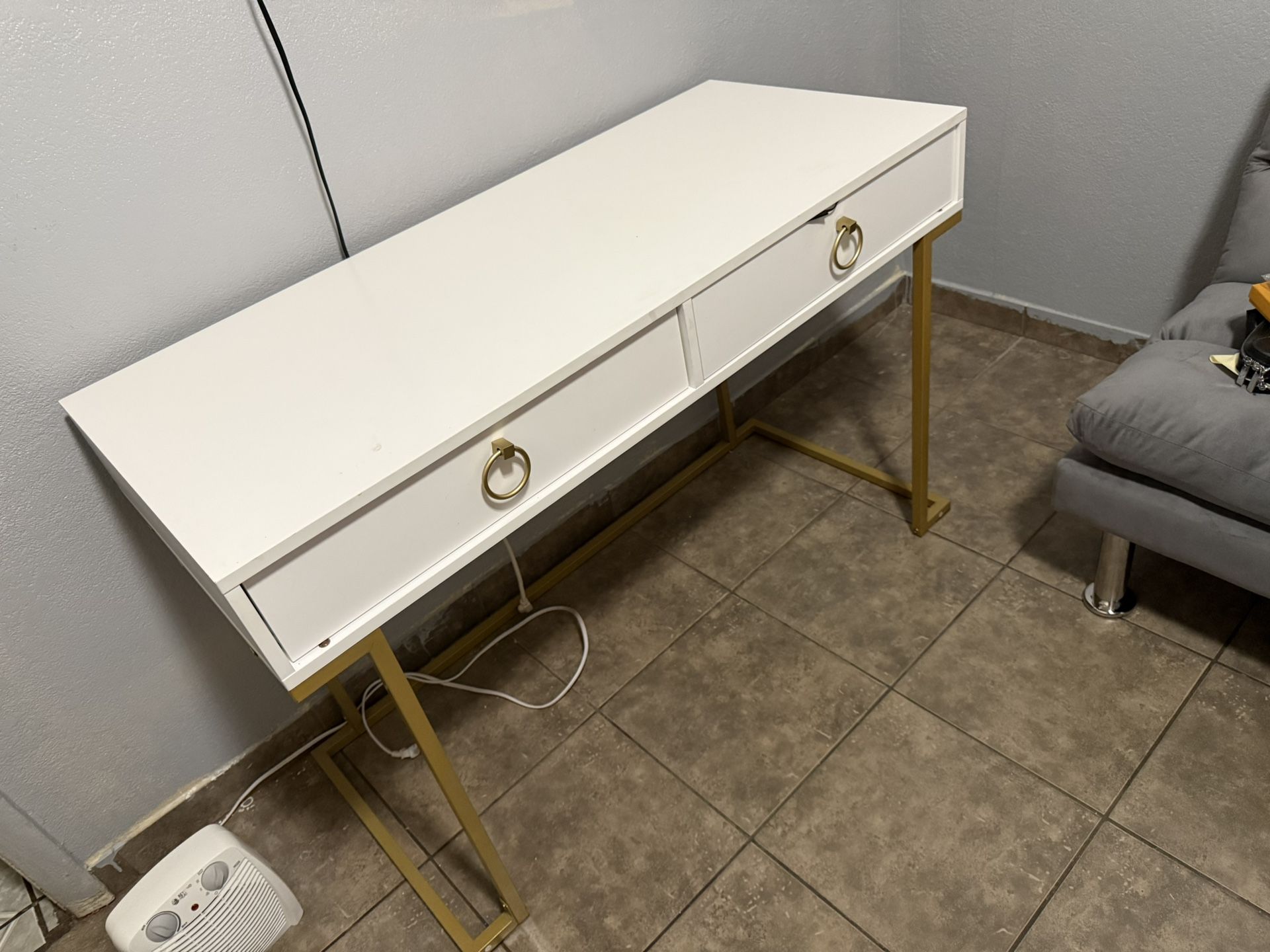 White And Gold Desk