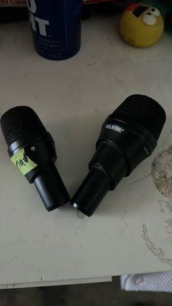 Dos micrófonos para batería por 35:00dlls