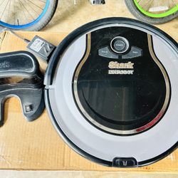 Shark Robot Vacuum 
