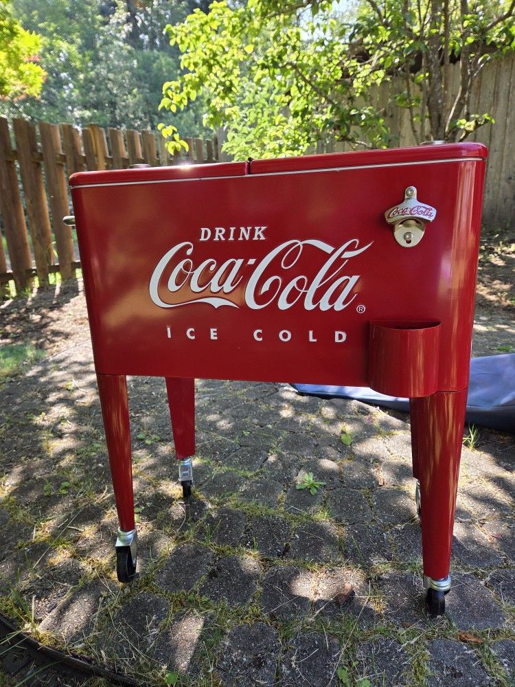 Coca Cola Cooler On Wheels (Vintage)
