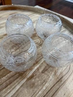 Like new 4 Glass Rose Lamp Shade Bowls