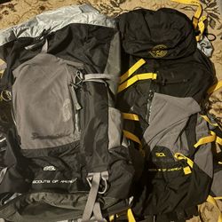 Set of 2 Hiking Backpacks