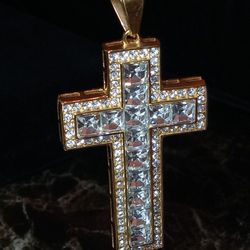 Cruz Tamaño Grande Para Hombre Con Cadena Grueza 14 K Oro Laminado De Alta Calidad 50$ Big Cross For Men With chain 14K Gold Plated 
