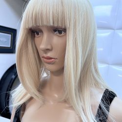 Synthetic Straight Blonde Wig~costume Cosplay Dress Up-brand New $30- Peluca Rubia Nueva