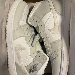 Jordan 1 Mid Camo White
