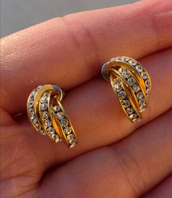Vintage Gold-Tone Crystal Rhinestone Earrings