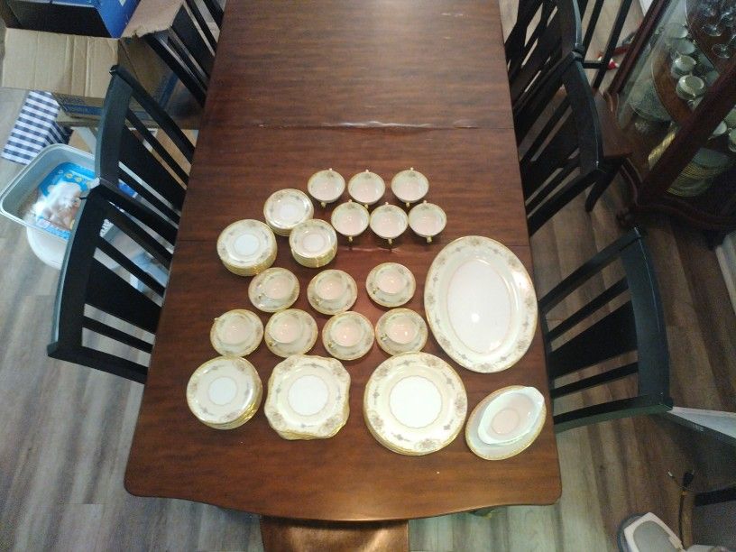 Noritake China Set