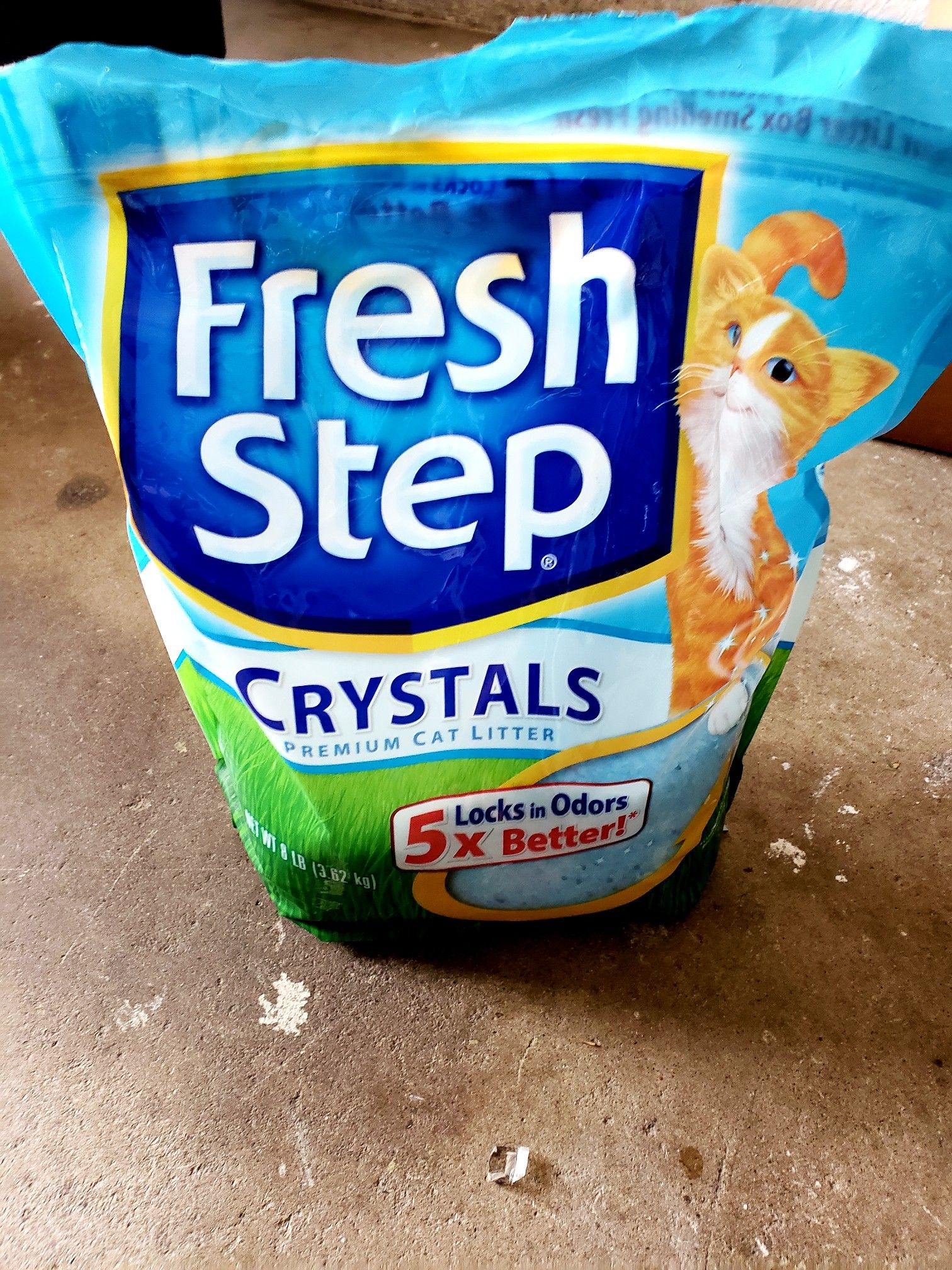 Fresh step crystals kitty litter