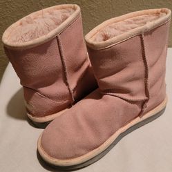 Kulaburra By Ugg Classic Short Light Pink Girls Boots