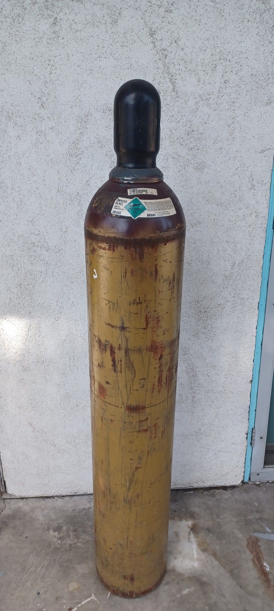 50 LBS TANK FOR ARGON 75 % AND CARBON DIOXIDE 25 %