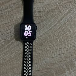 Apple watch series 4 40mm gps