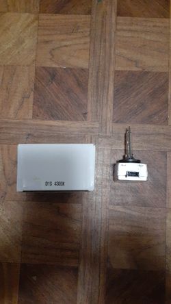 D1S 4300 k (2 bulbs)