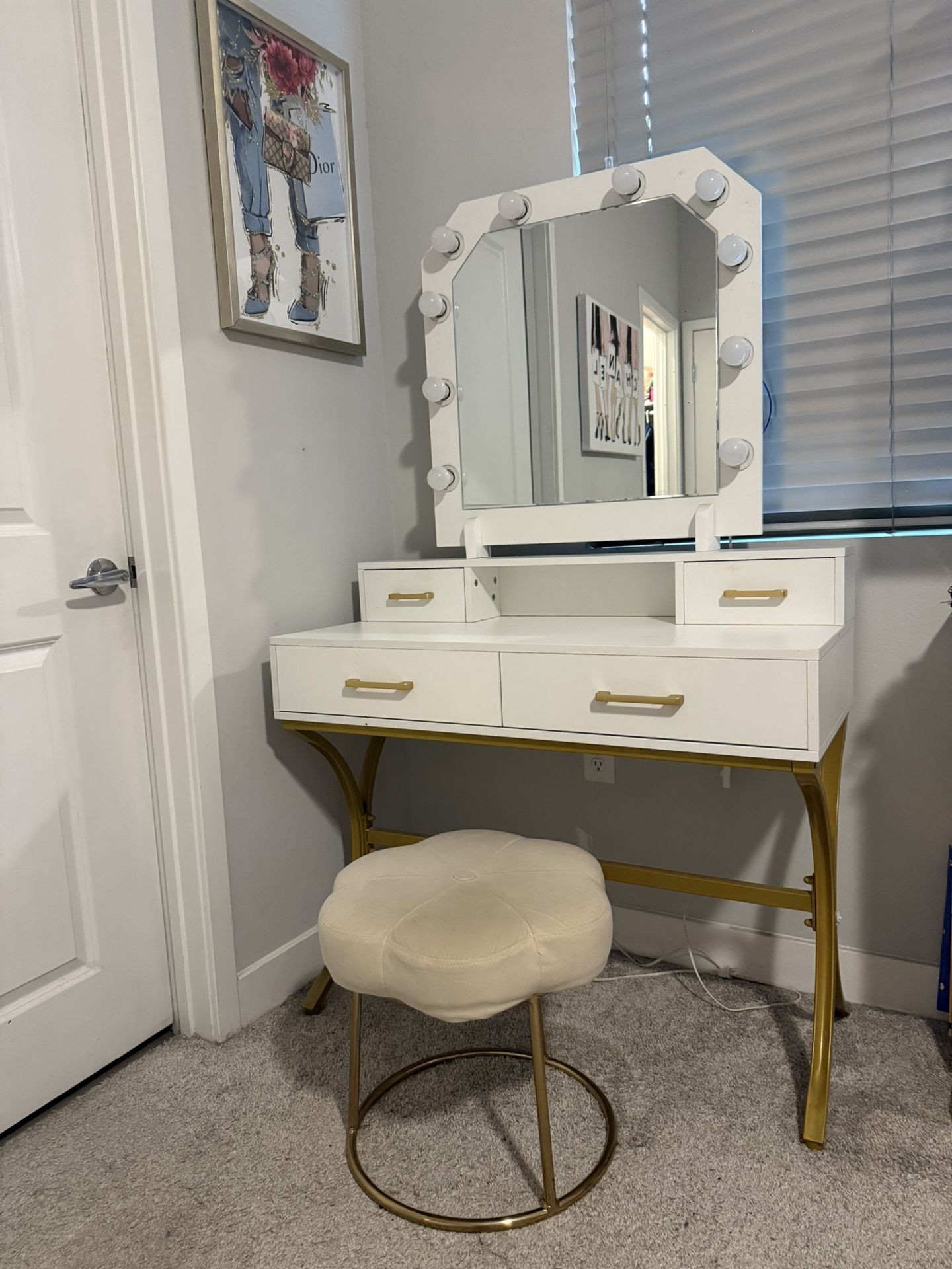 Vanity’ For Sale