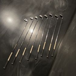 Titleist T100S Dynamic Gold Irons 4-9 + P, 48