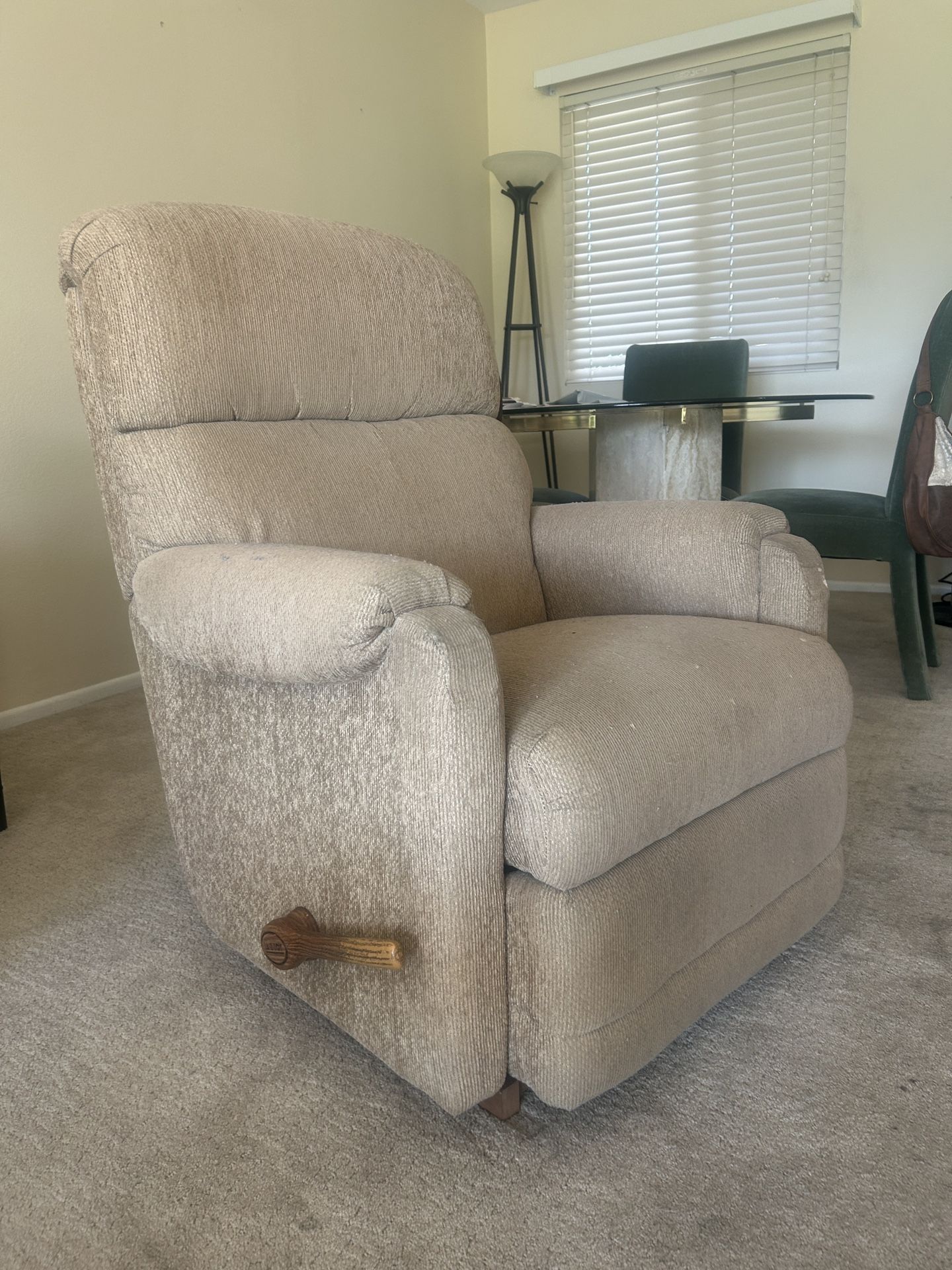 la-z-boy recliners