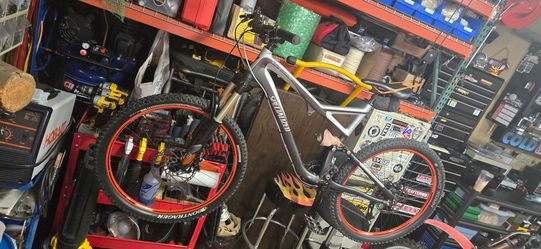2011 Specialized Stumpjumper FSR (L) 26"