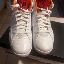 Jordan MVP. Mens 8.5 