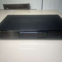 Tuner Kenwood KT-591 Quartz Synthesizer AM/FM Stereo 10W Tunes Down To 87.5. Used in good condition with minor cosmetic blemishes. These blemishes are