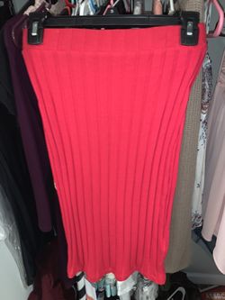Fashion nova very fitted skirt
