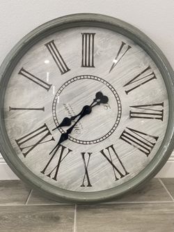 Roman Numeral Clock 🕰️ 30”