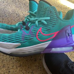 Basketball shoes Size 11.5