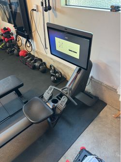 Peloton Rower