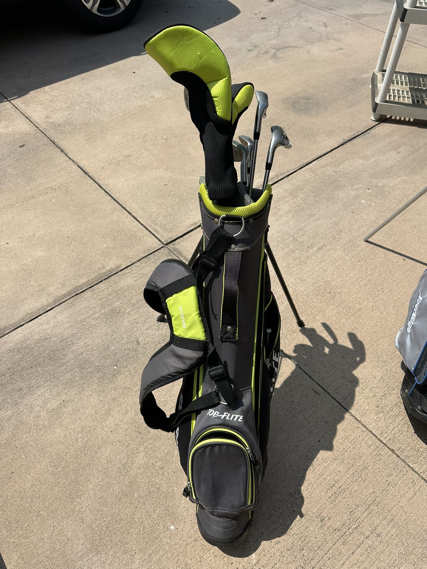 2-lefty Jr. Golf Sets