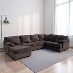 Large Sectional Couch - Sofa Delivery Available 🚚