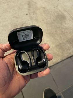 Beats Powerbeats Pro Wireless Earbuds