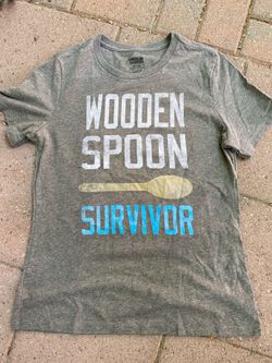 Wooden Spoon Survivor T-Shirt Top Women’s Size M Gen X