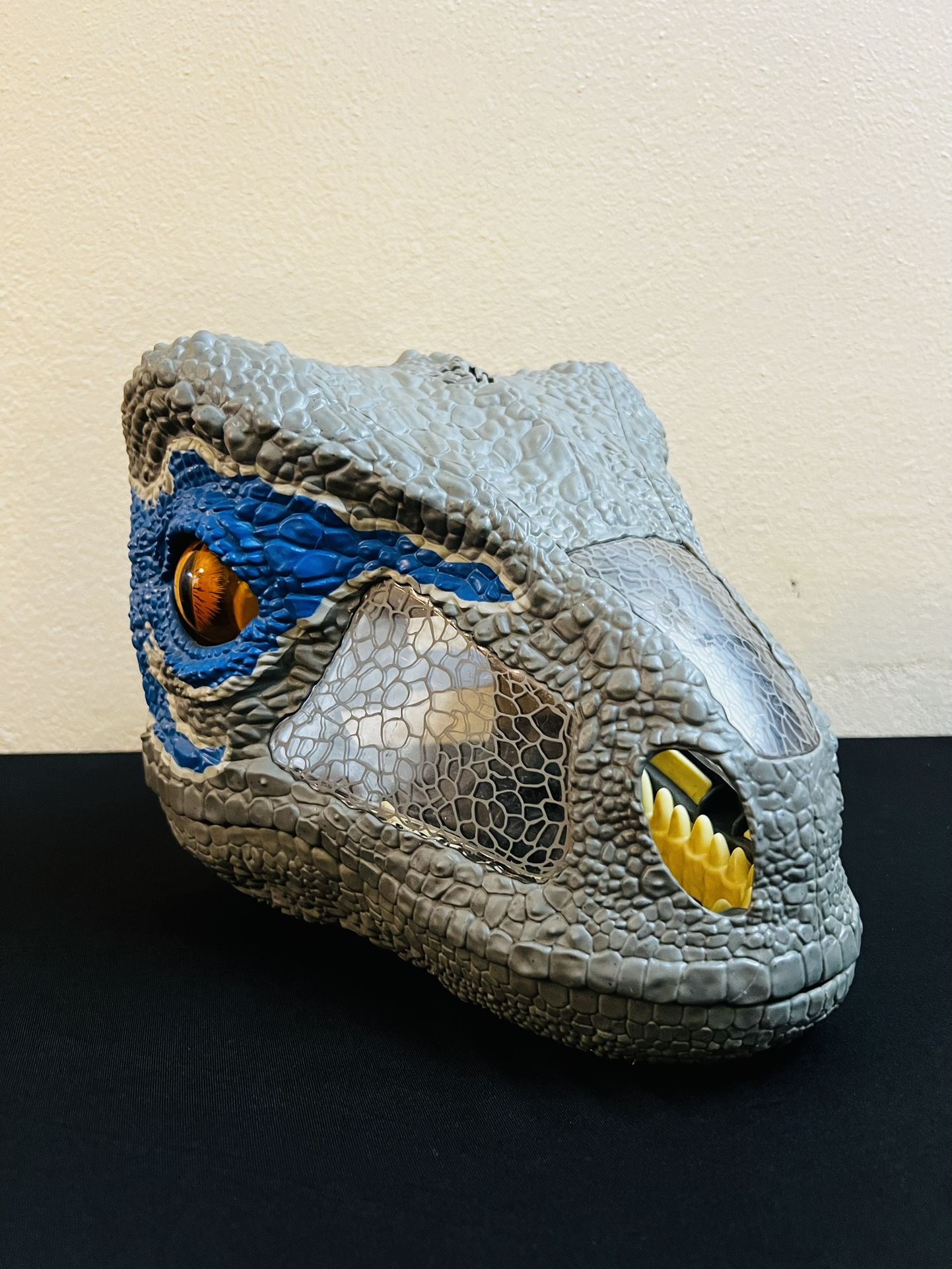 Jurassic World Raptor Helmet
