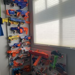 Great Quality Nerf Guns! Look In Description!