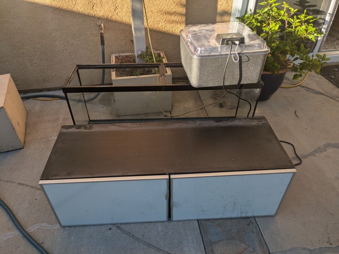 55 Gallon Long, Stand, Egg Incubator Exo Terra