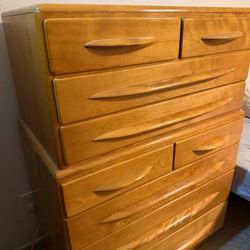 Rare Heywood Wakefield - DRESSER CORONET = 9 DRAWER