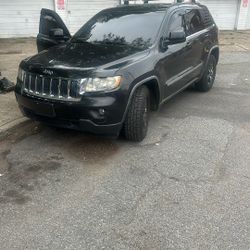 2011 Grand Cherokee Laredo