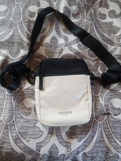 Brand New Guess Unisex Strapbag